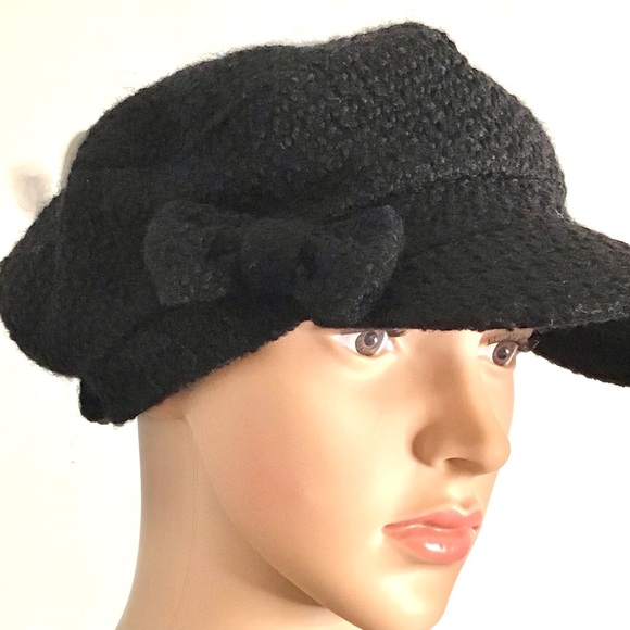 Women's Baker Boy Fiddler Beret Tweed Hat with Leopard Print Inside with a Bow - Picture 1 of 7